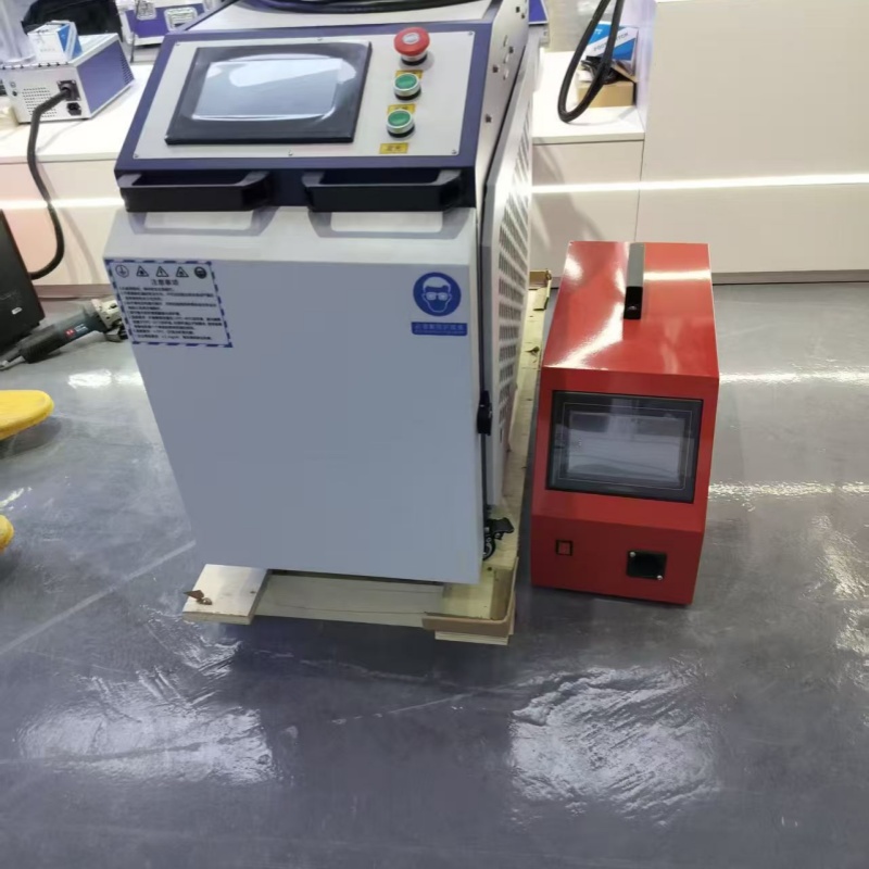 Laser-Schweißgerät Handgeführt – Handheld Laser Welding Machine Bewertung und Preis